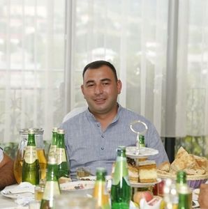 Meet your Posher, Malxazi